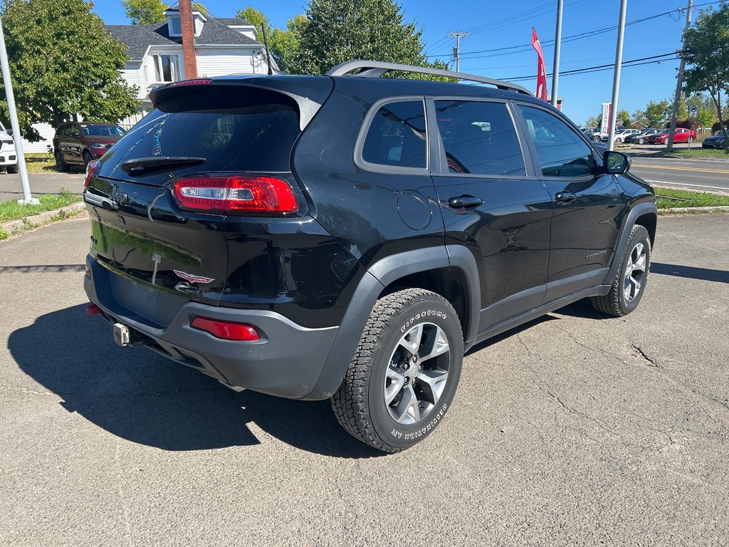 Cherokee Trailhawk 2017 à Paspébiac, Québec - 5 - w1024h768px