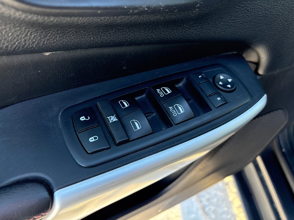 Jeep Cherokee Trailhawk 2017 à Paspébiac, Québec - 11 - w1024h768px