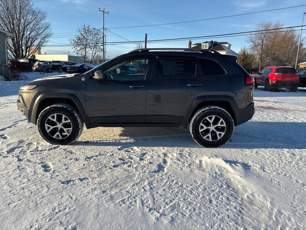 Jeep Cherokee Trailhawk 2017 à Paspébiac, Québec - 7 - w1024h768px