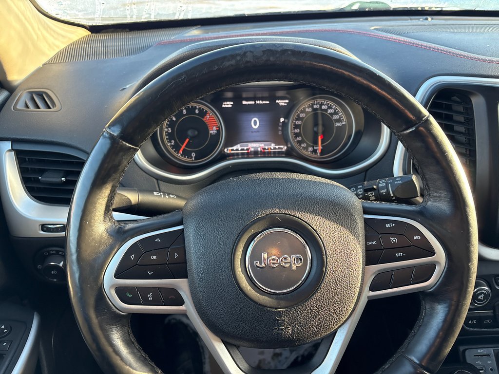 Jeep Cherokee Trailhawk 2017 à Paspébiac, Québec - 15 - w1024h768px