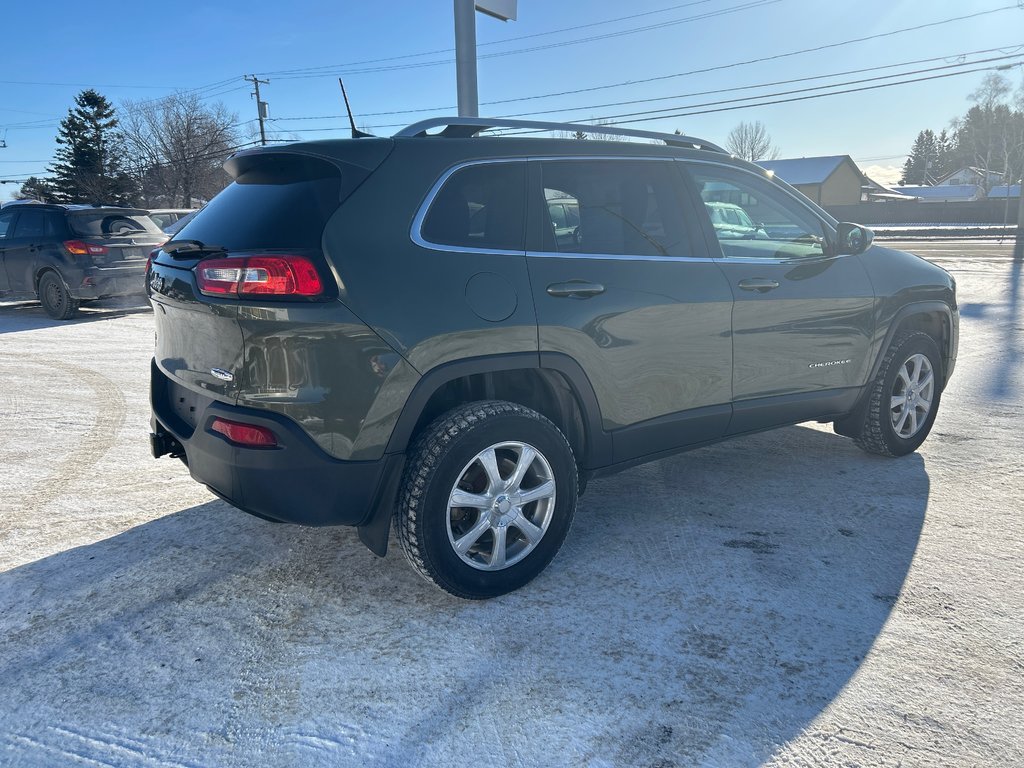 2018 Jeep Cherokee North in Paspébiac, Quebec - 3 - w1024h768px