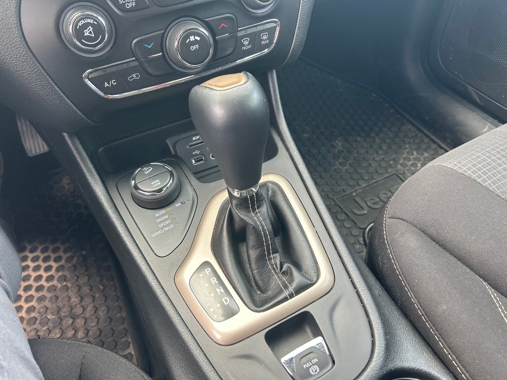 Jeep Cherokee North 2018 à Chandler, Québec - 18 - w1024h768px