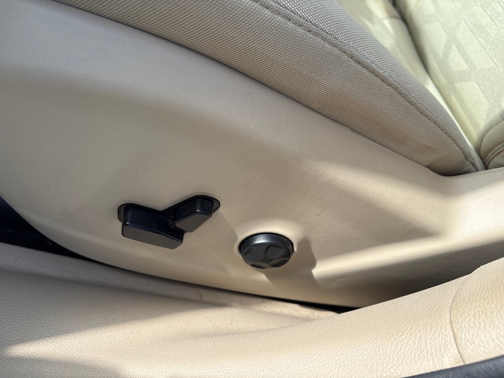 2019 Jeep Cherokee North in Paspébiac, Quebec - 11 - w1024h768px