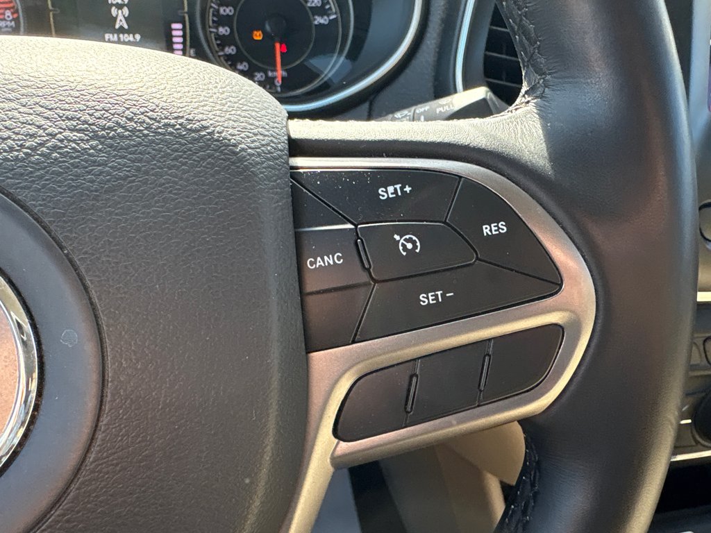 2019 Jeep Cherokee North in Paspébiac, Quebec - 16 - w1024h768px