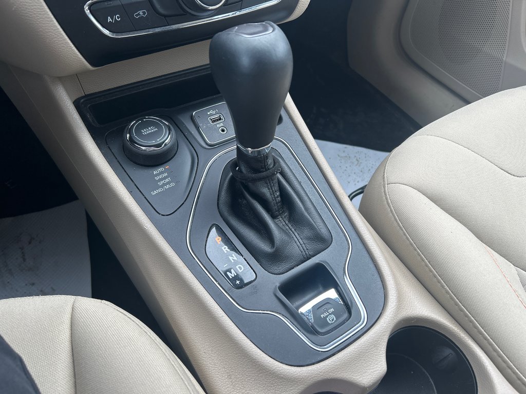Jeep Cherokee North 2019 à Paspébiac, Québec - 15 - w1024h768px