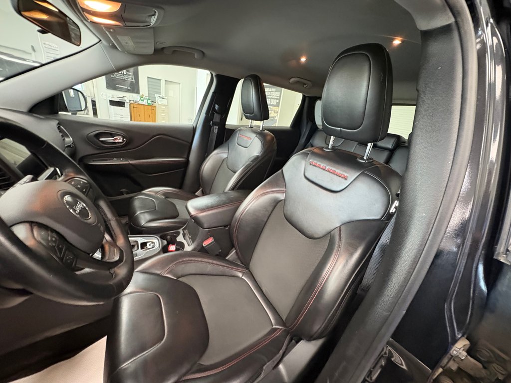 Jeep Cherokee Trailhawk 2019 à Paspébiac, Québec - 11 - w1024h768px