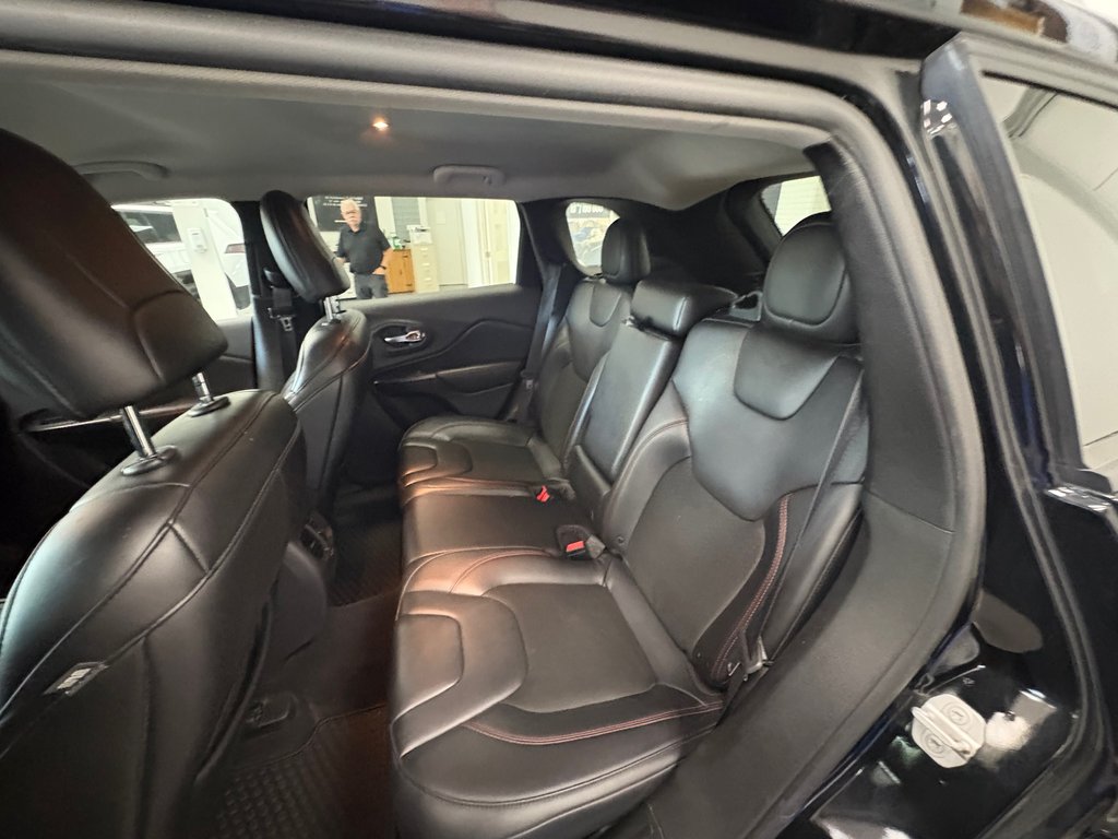 Jeep Cherokee Trailhawk 2019 à Paspébiac, Québec - 9 - w1024h768px