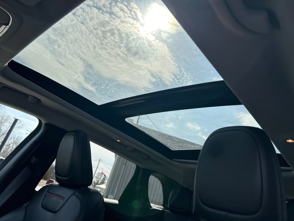 Jeep Cherokee Trailhawk 2020 à Paspébiac, Québec - 13 - w1024h768px
