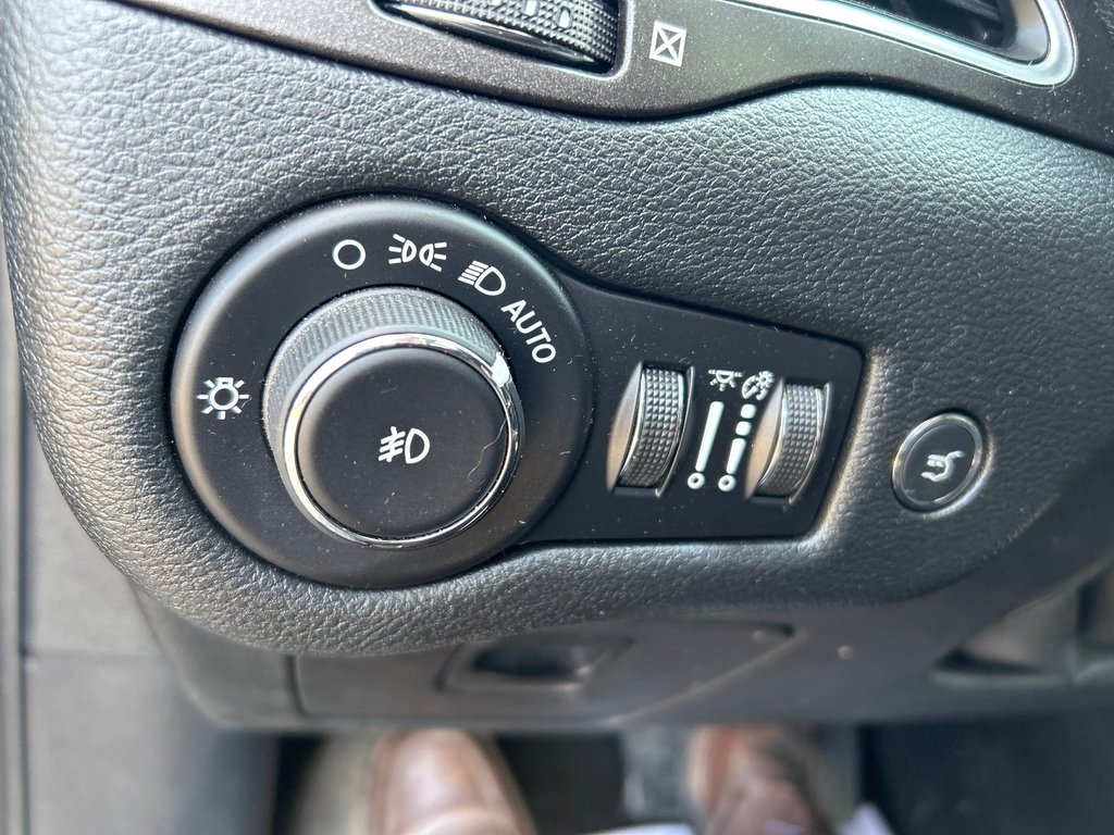 Jeep Cherokee Trailhawk 2020 à Paspébiac, Québec - 24 - w1024h768px