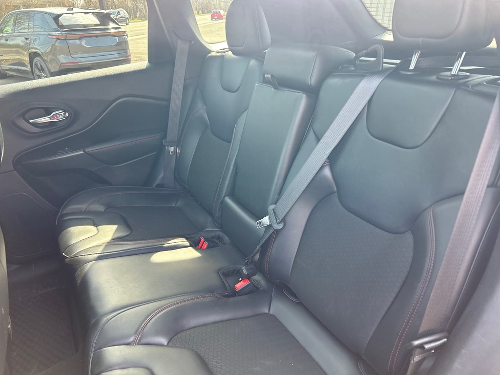 Jeep Cherokee Trailhawk 2020 à Paspébiac, Québec - 9 - w1024h768px