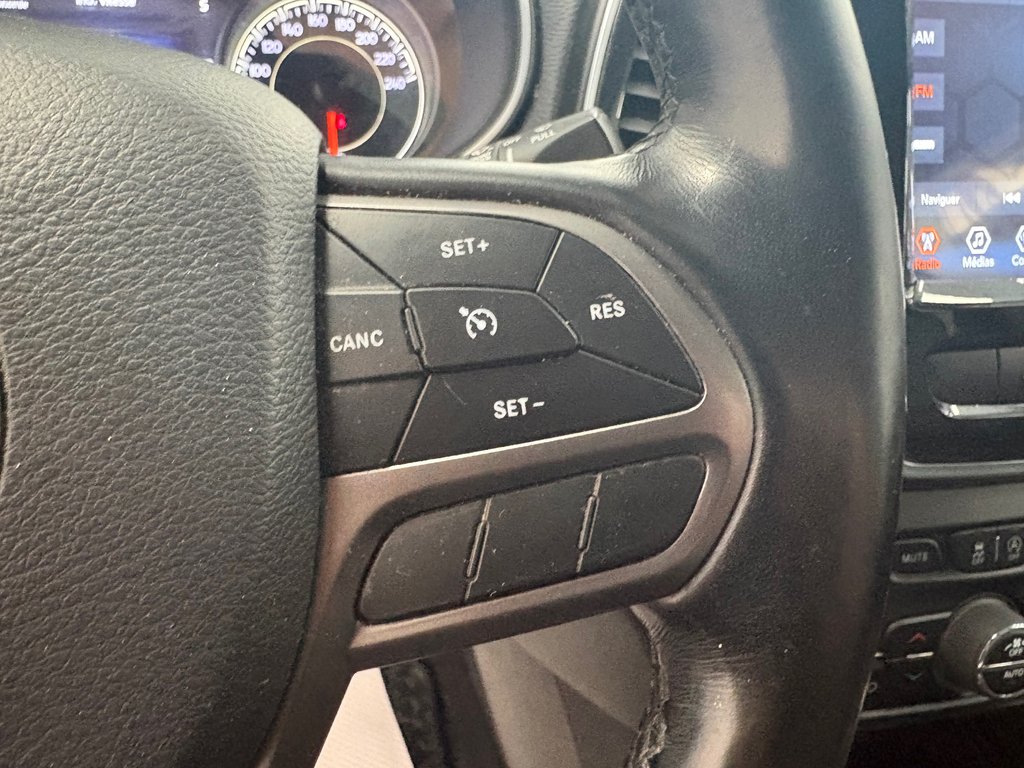 2021 Jeep Cherokee Limited in Paspébiac, Quebec - 17 - w1024h768px