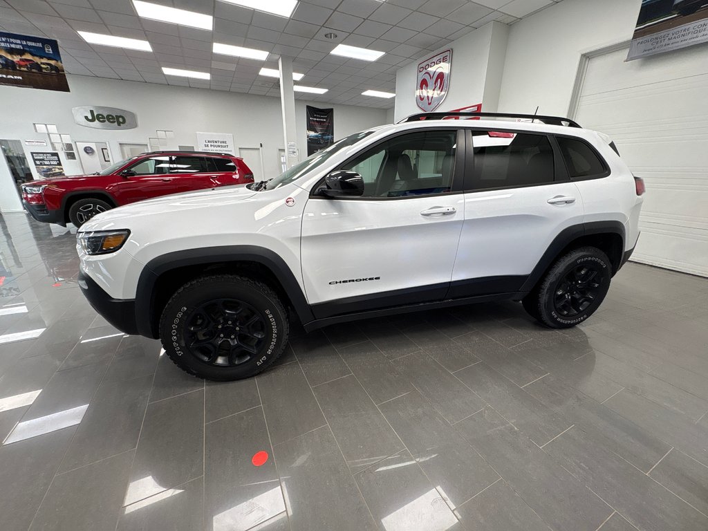 Jeep Cherokee Trailhawk Elite 2022 à Paspébiac, Québec - 8 - w1024h768px