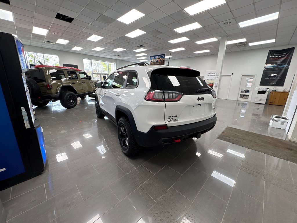 Jeep Cherokee Trailhawk Elite 2022 à Paspébiac, Québec - 7 - w1024h768px