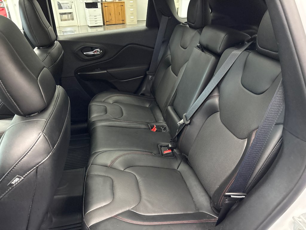 Jeep Cherokee Trailhawk Elite 2022 à Paspébiac, Québec - 9 - w1024h768px