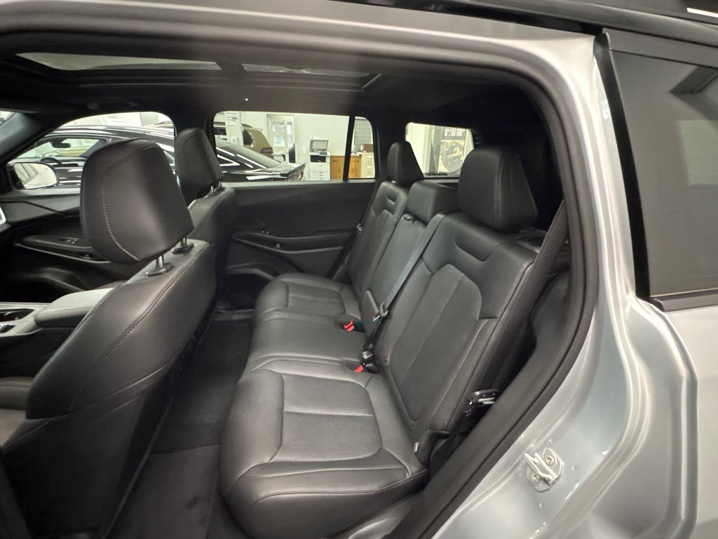 Jeep Cherokee OVERLAND 2026 à Paspébiac, Québec - 10 - w1024h768px