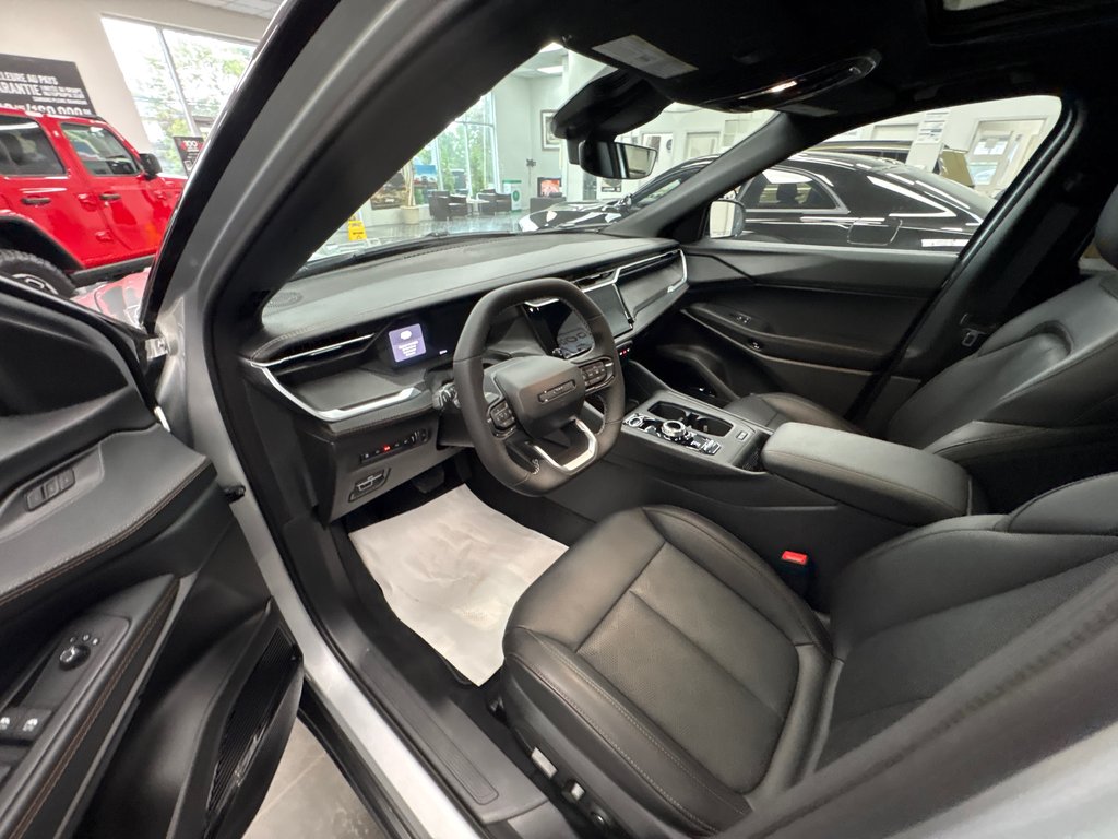 Jeep Cherokee OVERLAND 2026 à Paspébiac, Québec - 11 - w1024h768px