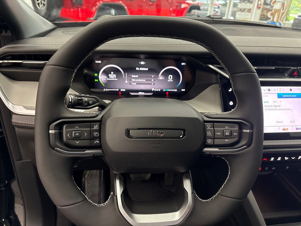 Jeep Cherokee LIMITED 2026 à Paspébiac, Québec - 25 - w1024h768px