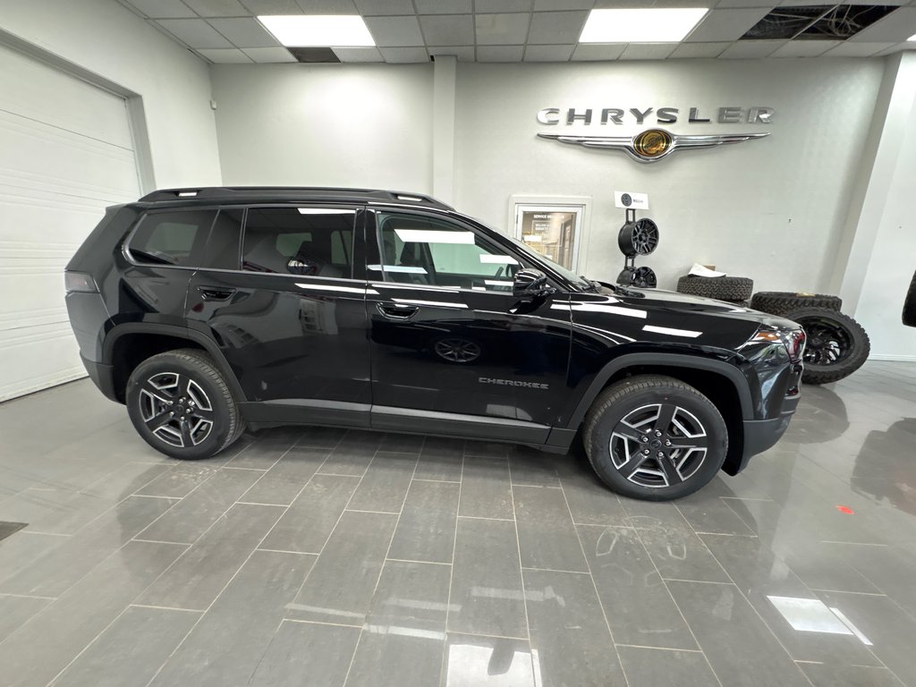 Jeep Cherokee LIMITED 2026 à Paspébiac, Québec - 4 - w1024h768px