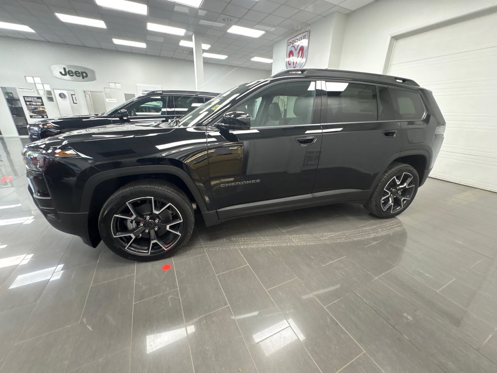 Jeep Cherokee LIMITED 2026 à Paspébiac, Québec - 9 - w1024h768px
