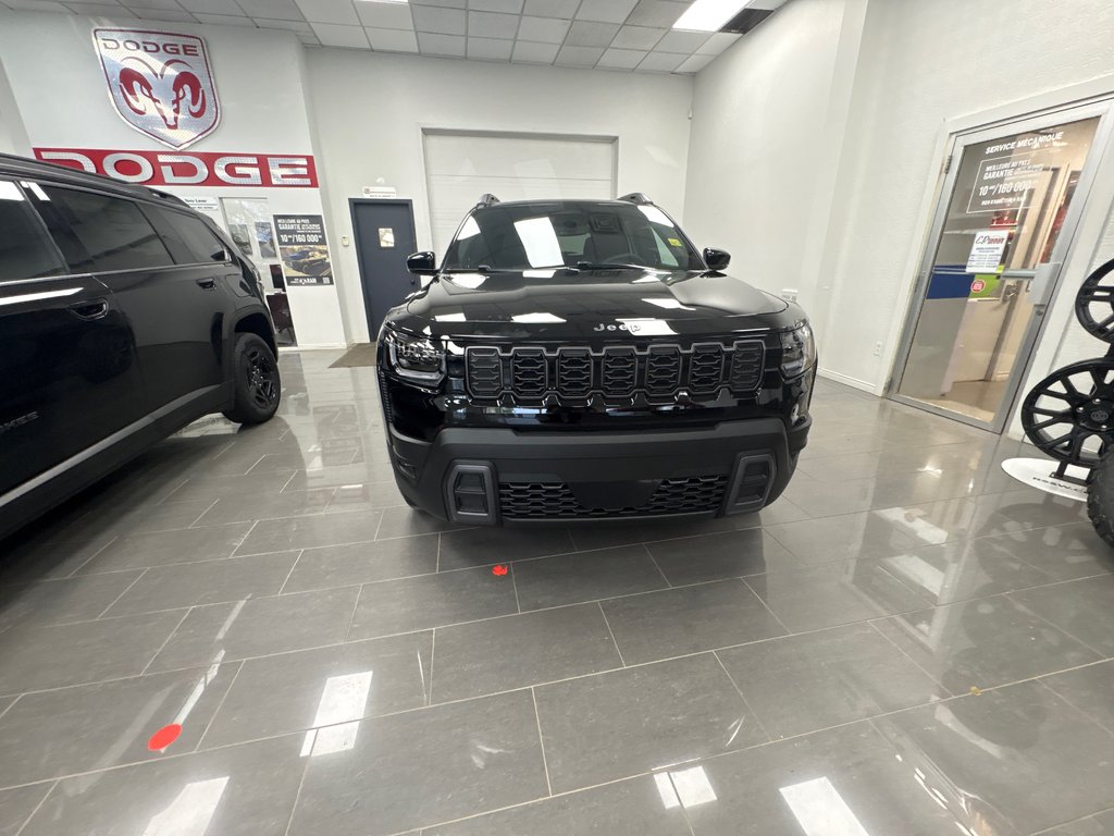 Jeep Cherokee LIMITED 2026 à Paspébiac, Québec - 2 - w1024h768px