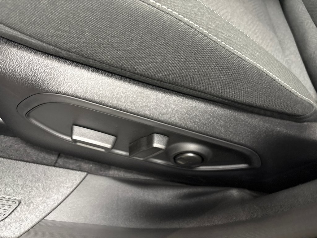 Jeep Cherokee LAREDO 2026 à Paspébiac, Québec - 14 - w1024h768px
