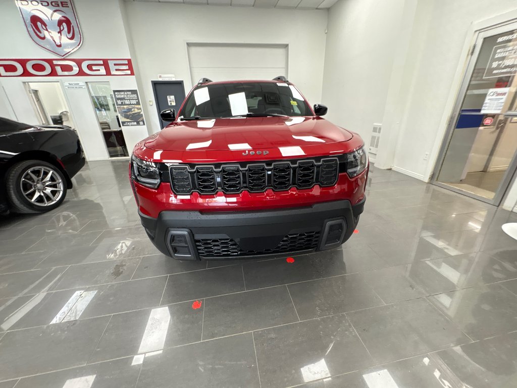Jeep Cherokee LAREDO 2026 à Paspébiac, Québec - 2 - w1024h768px