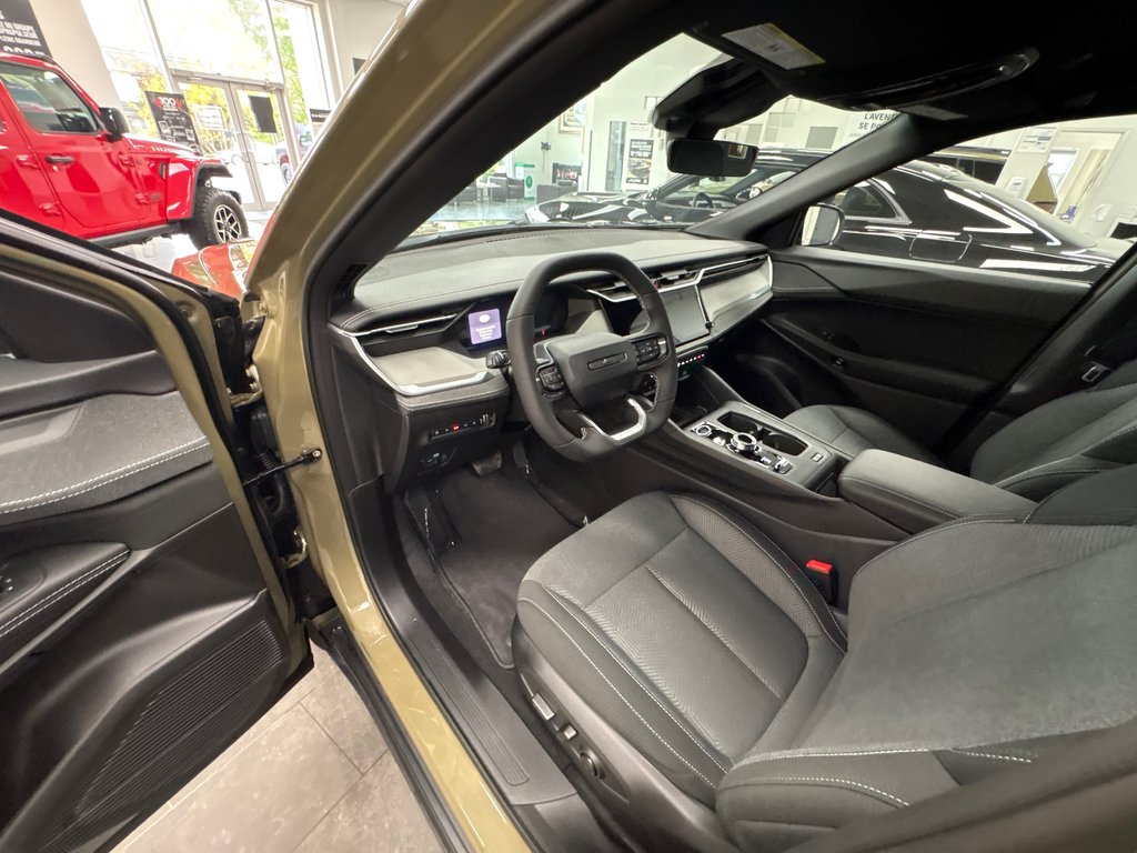 Jeep Cherokee LAREDO 2026 à Paspébiac, Québec - 11 - w1024h768px