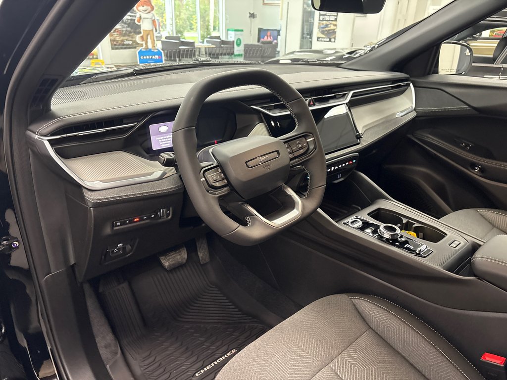 Jeep Cherokee LAREDO 2026 à Paspébiac, Québec - 12 - w1024h768px