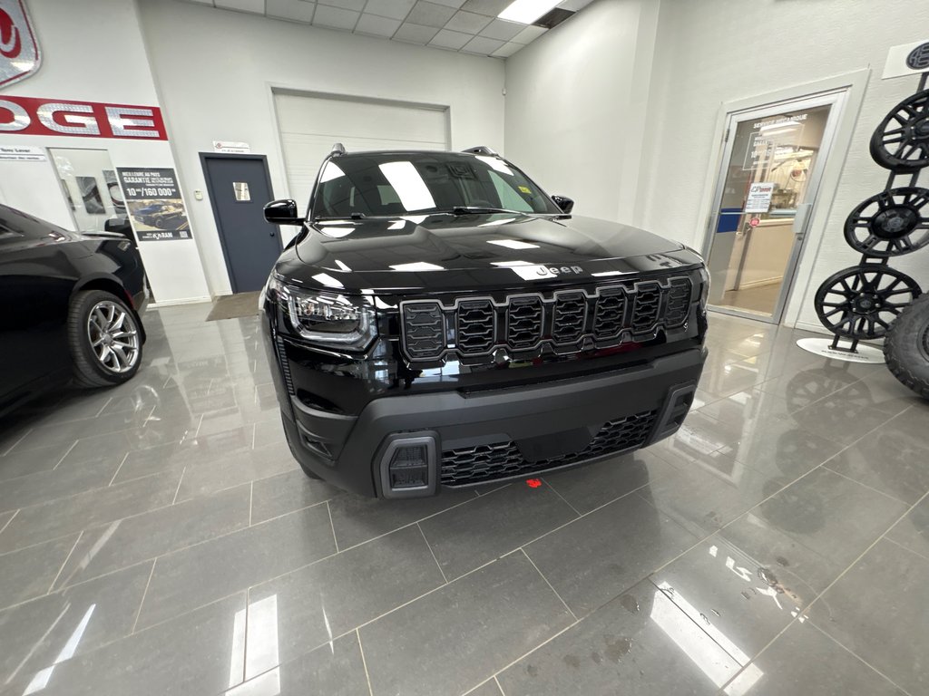 Jeep Cherokee LAREDO 2026 à Paspébiac, Québec - 2 - w1024h768px