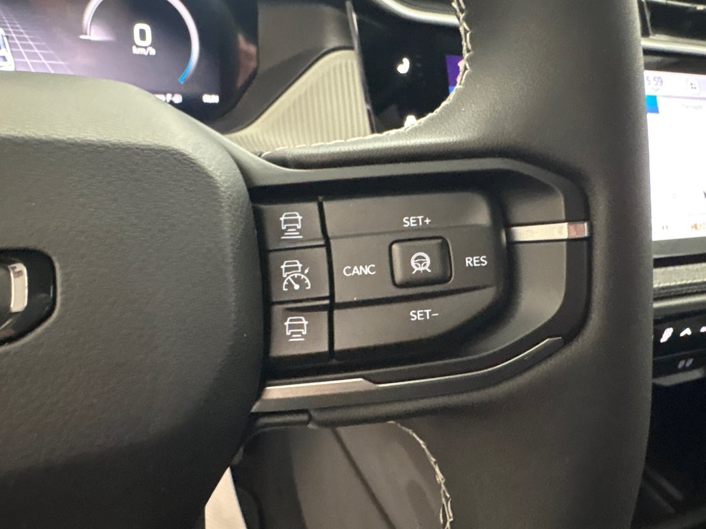 Jeep Cherokee LAREDO 2026 à Paspébiac, Québec - 18 - w1024h768px