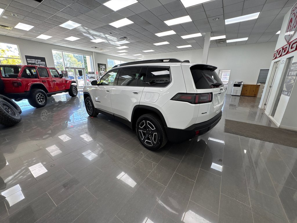 Jeep Cherokee LAREDO 2026 à Paspébiac, Québec - 7 - w1024h768px