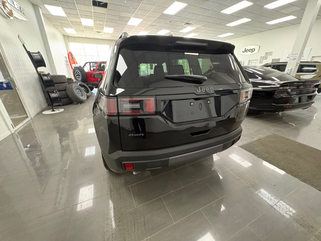 Jeep Cherokee Laredo 2026 à Paspébiac, Québec - 6 - w1024h768px