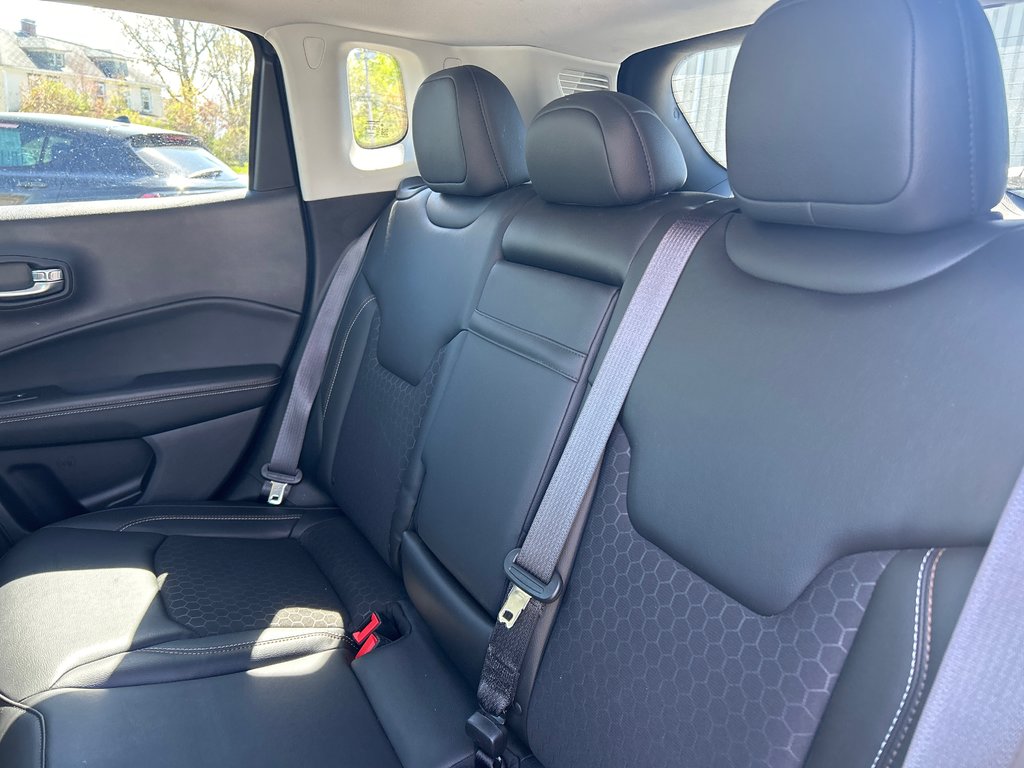 2018 Jeep Compass North in Paspébiac, Quebec - 9 - w1024h768px
