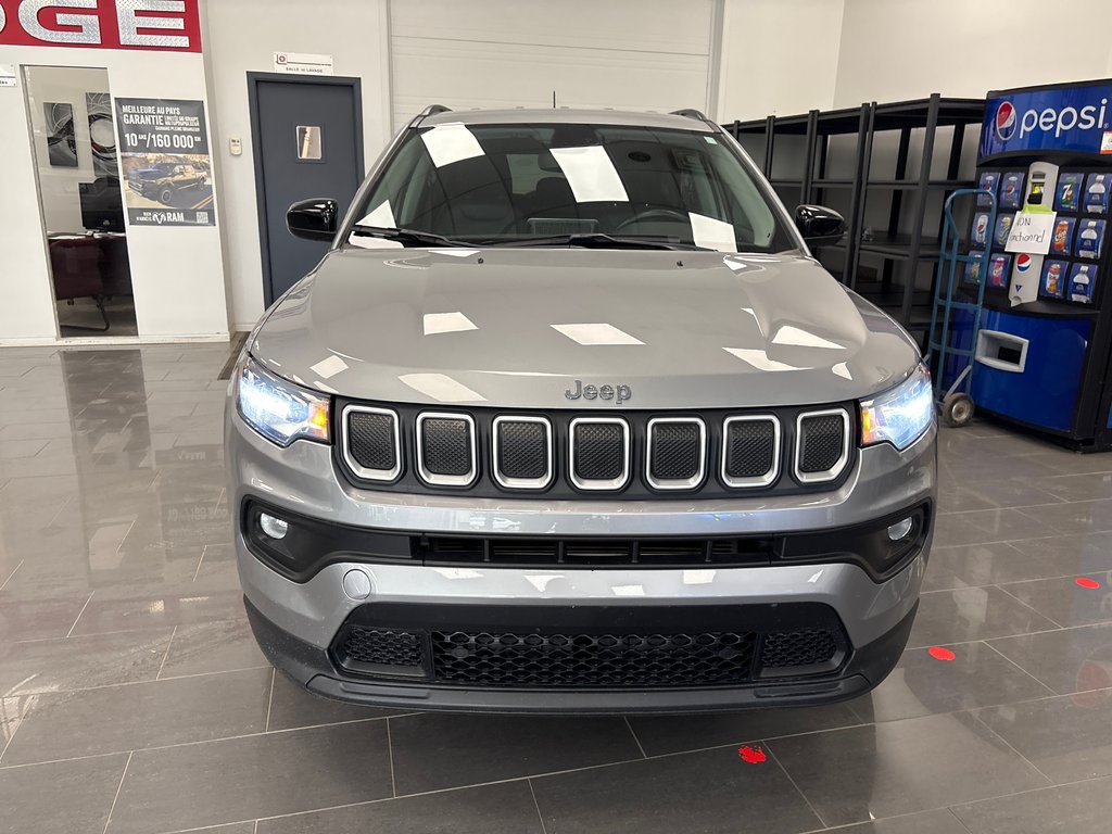 2022 Jeep Compass North in Paspébiac, Quebec - 2 - w1024h768px