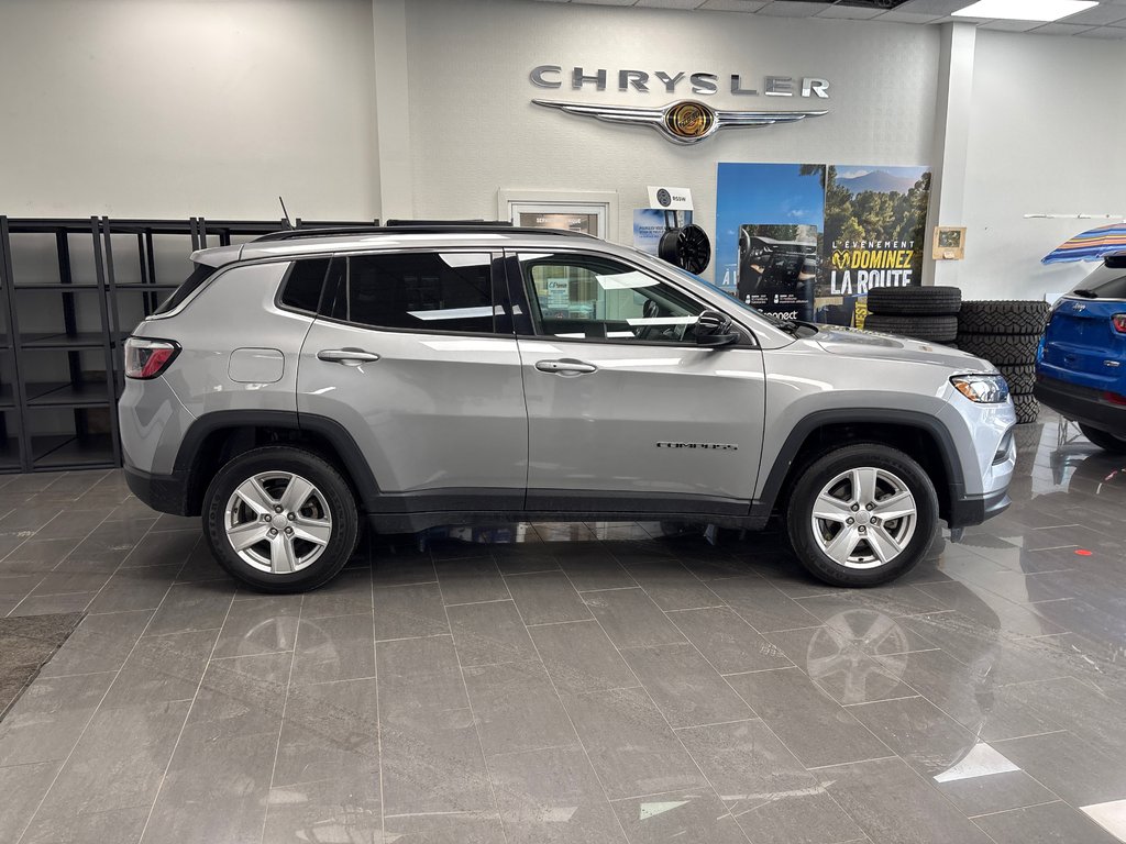 2022 Jeep Compass North in Paspébiac, Quebec - 4 - w1024h768px