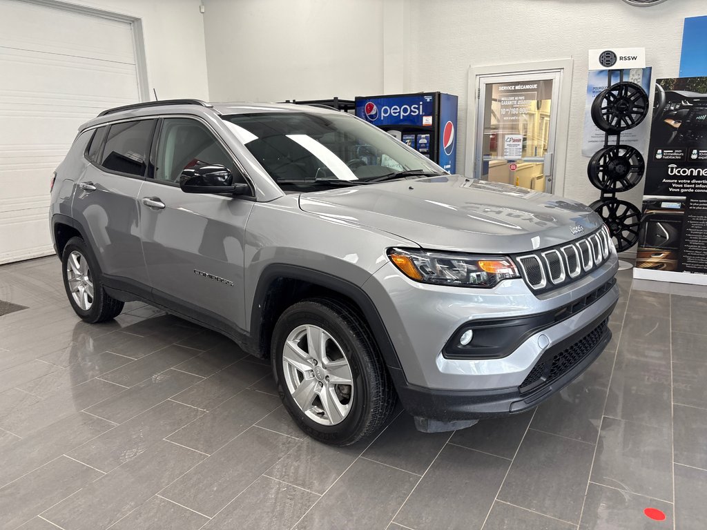 2022 Jeep Compass North in Paspébiac, Quebec - 3 - w1024h768px