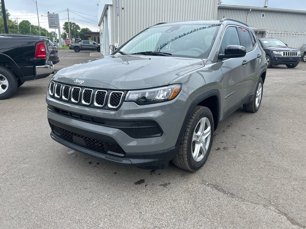 2024 Jeep Compass Sport in Chandler, Quebec - 1 - w1024h768px