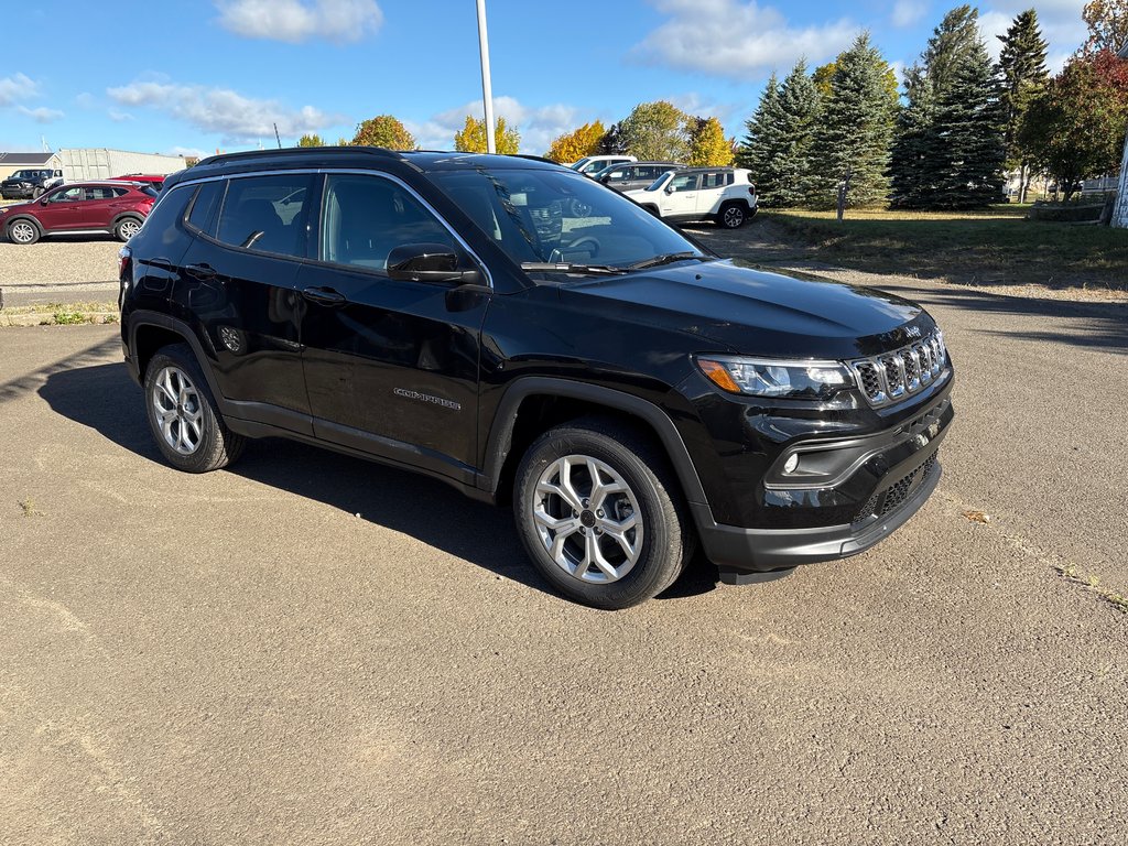 Jeep Compass NORTH 2026 à Paspébiac, Québec - 3 - w1024h768px
