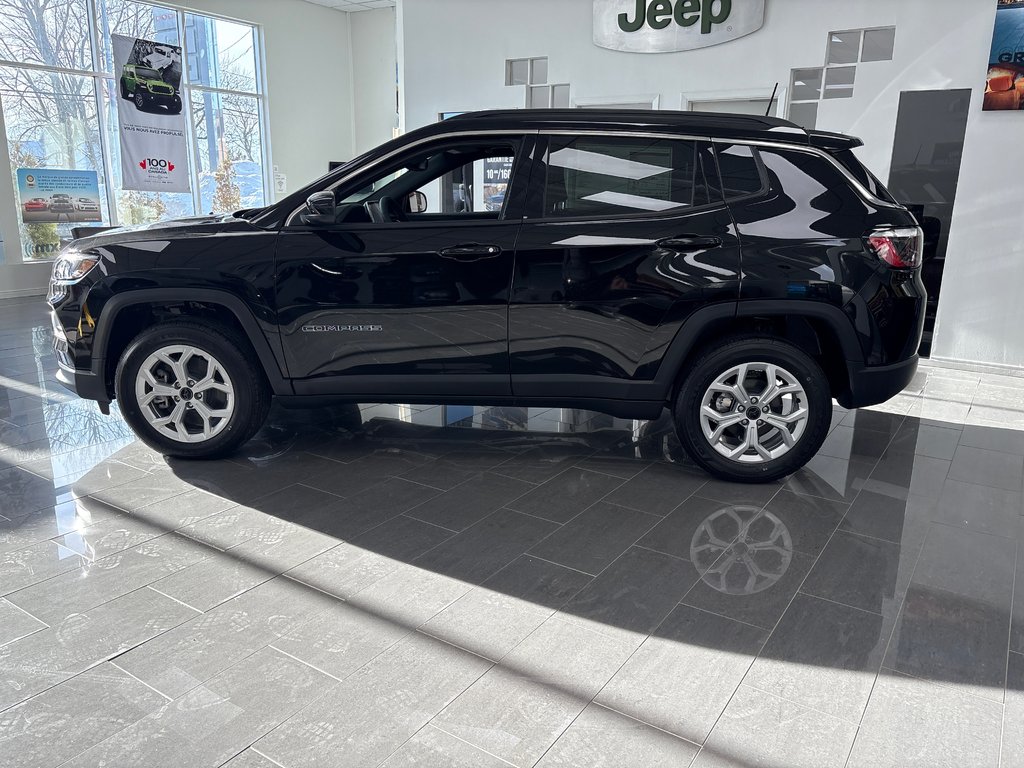 2026 Jeep Compass NORTH in Paspébiac, Quebec - 8 - w1024h768px