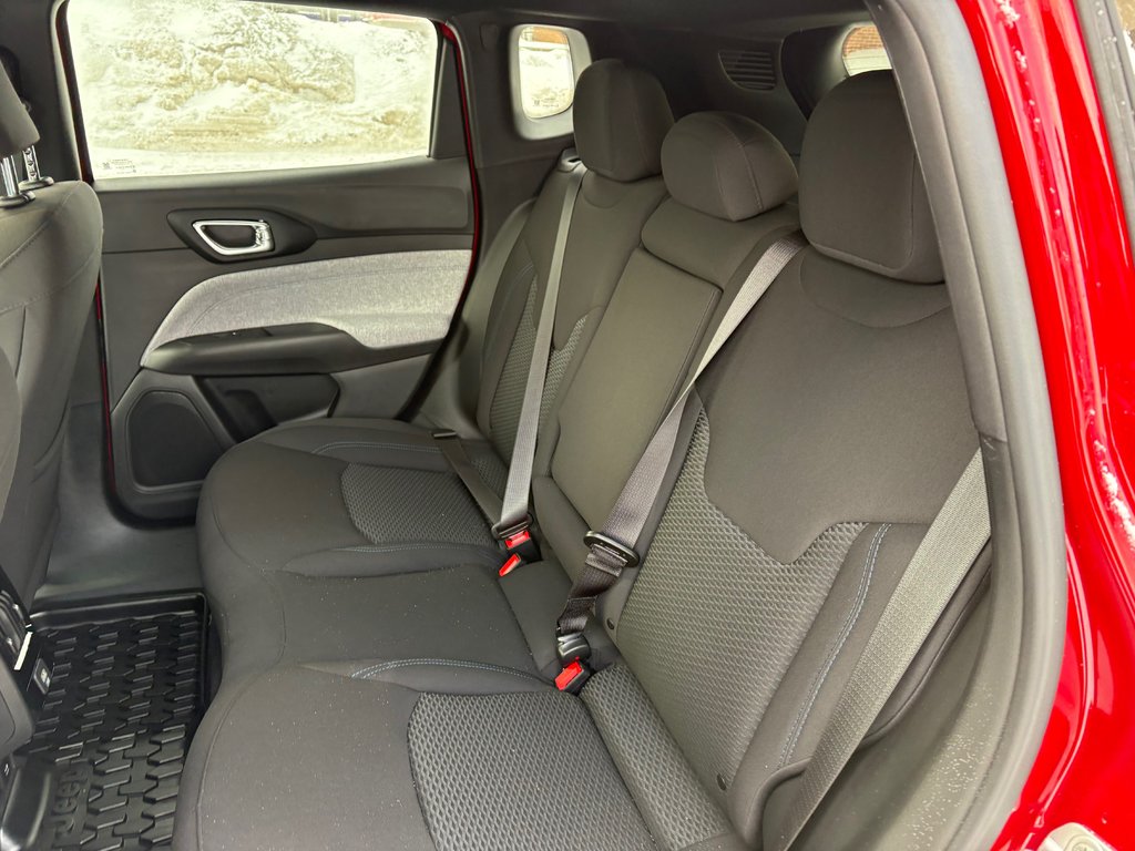 Jeep Compass SPORT 2026 à Paspébiac, Québec - 9 - w1024h768px