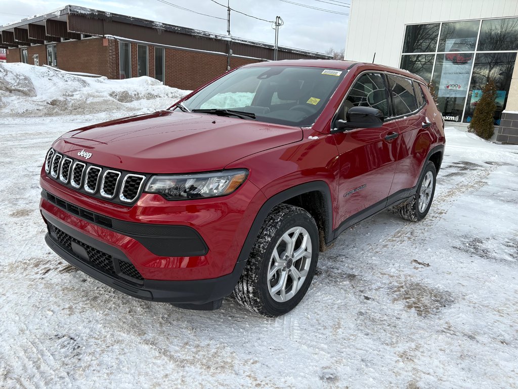 Jeep Compass SPORT 2026 à Paspébiac, Québec - 1 - w1024h768px
