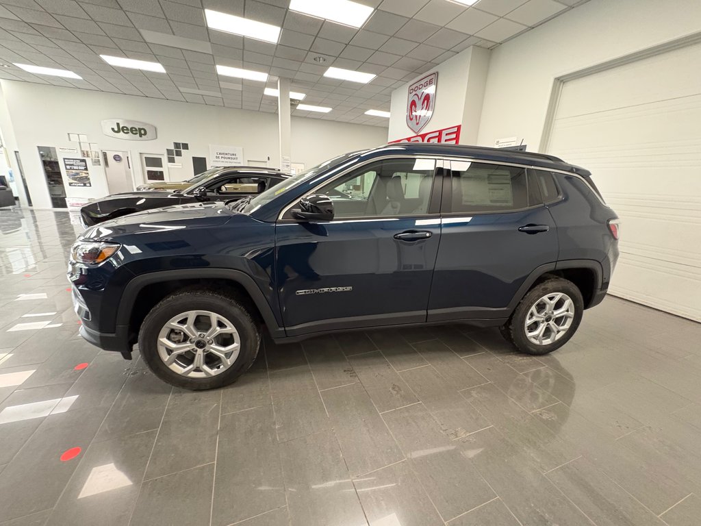 2026 Jeep Compass NORTH in Paspébiac, Quebec - 8 - w1024h768px