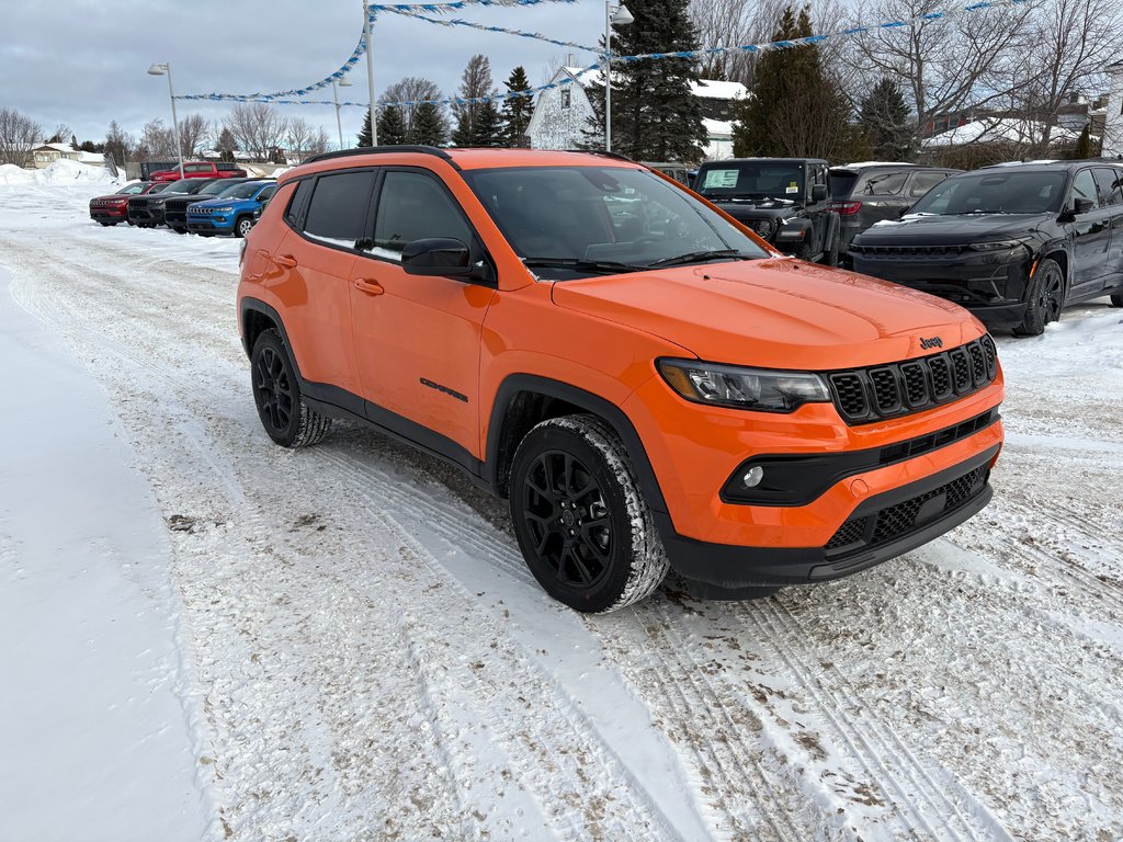 2026 Jeep Compass NORTH in Paspébiac, Quebec - 3 - w1024h768px
