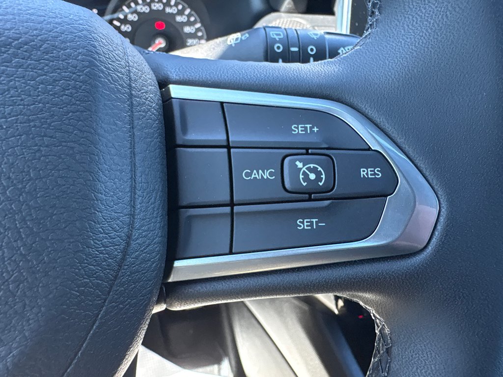 2026 Jeep Compass NORTH in Paspébiac, Quebec - 19 - w1024h768px