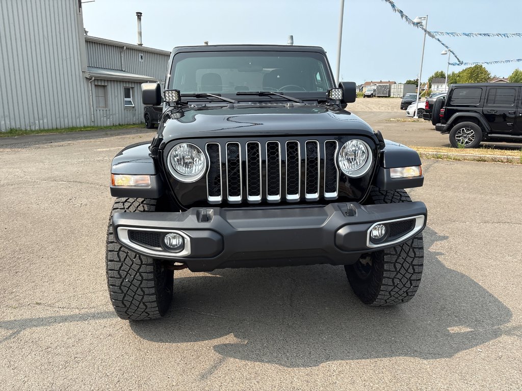 2021 Jeep Gladiator Overland in Paspébiac, Quebec - 2 - w1024h768px