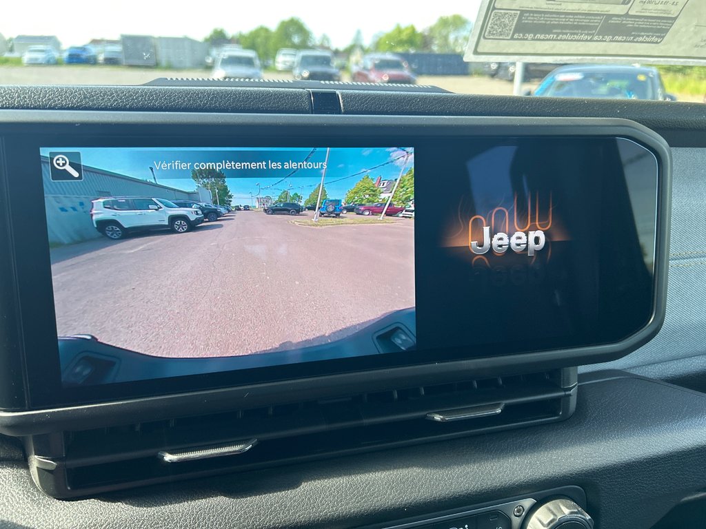 Jeep Gladiator WILLYS 2025 à Paspébiac, Québec - 15 - w1024h768px