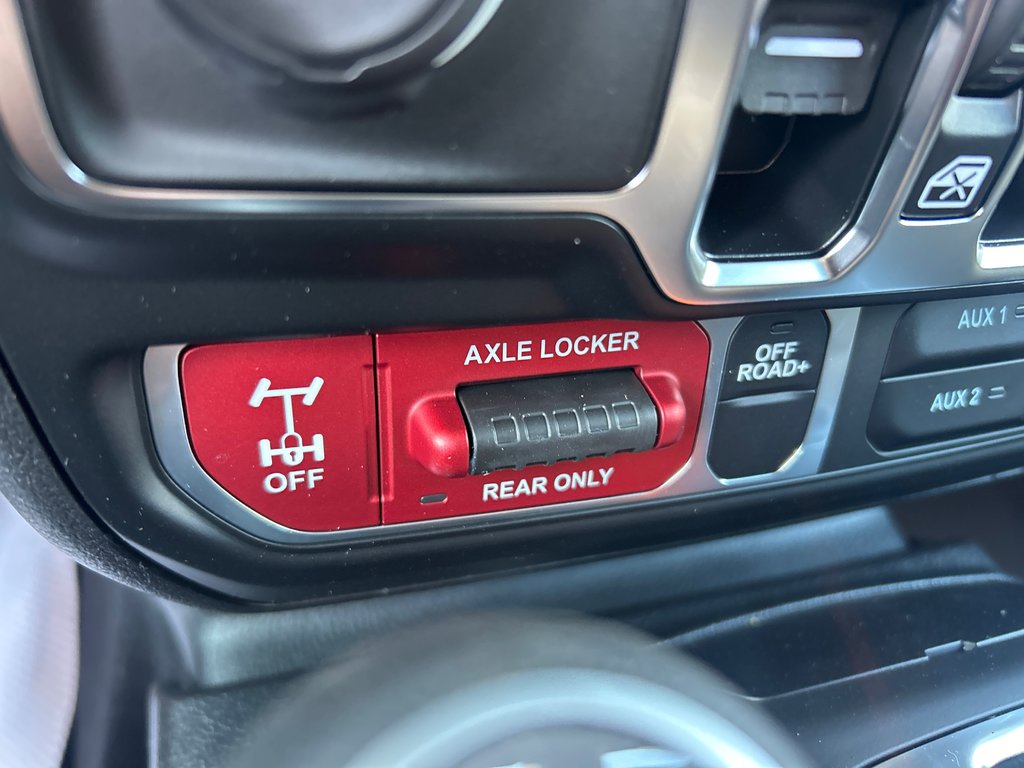 Jeep Gladiator WILLYS 2025 à Paspébiac, Québec - 21 - w1024h768px