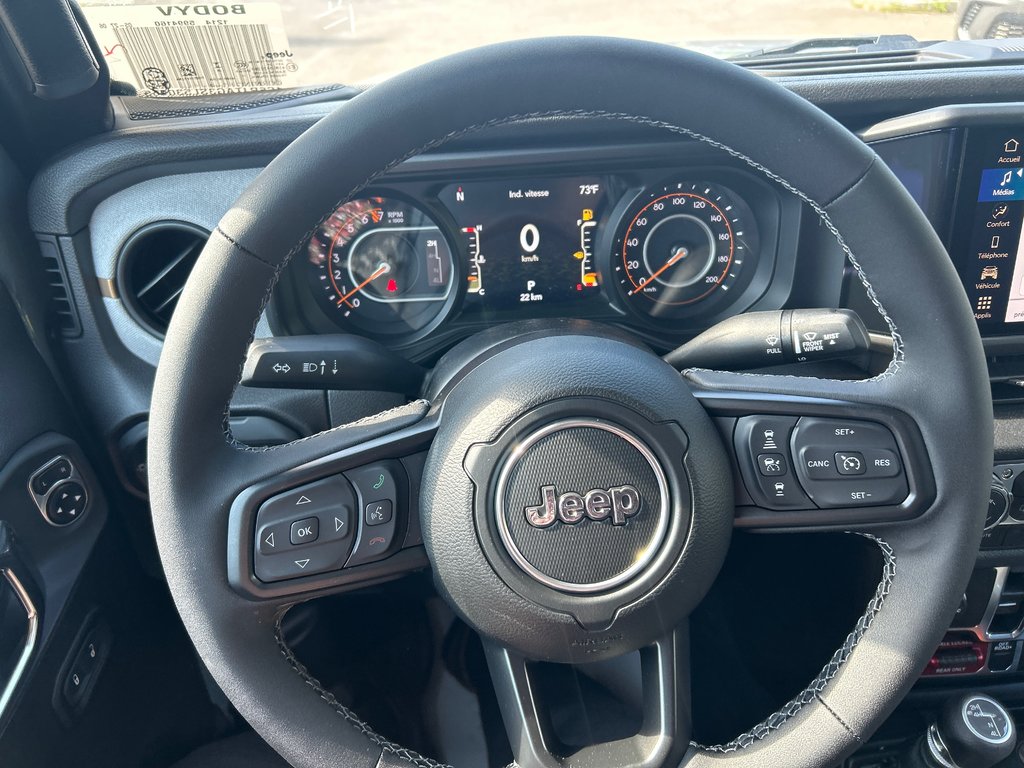 Jeep Gladiator WILLYS 2025 à Paspébiac, Québec - 17 - w1024h768px