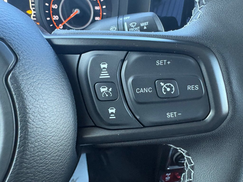 Jeep Gladiator WILLYS 2026 à Paspébiac, Québec - 16 - w1024h768px