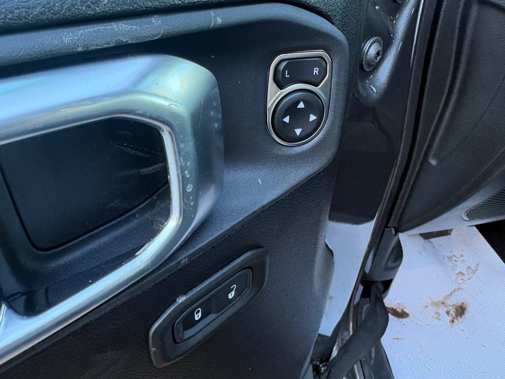 Jeep Gladiator WILLYS 2026 à Paspébiac, Québec - 11 - w1024h768px